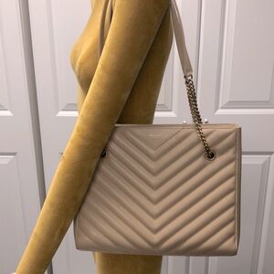 Women’s YSL beige leather tote